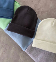 Load image into Gallery viewer, OVERSIZED BEANIE