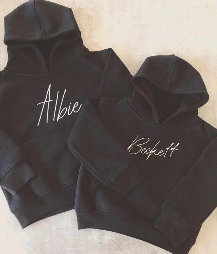 SIGNATURE HOODIE